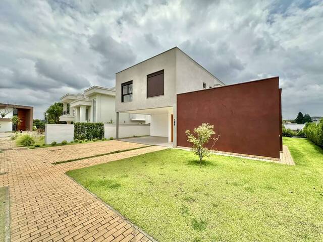 #F126 - Casa em Condomínio para Venda em Carapicuíba - SP - 2
