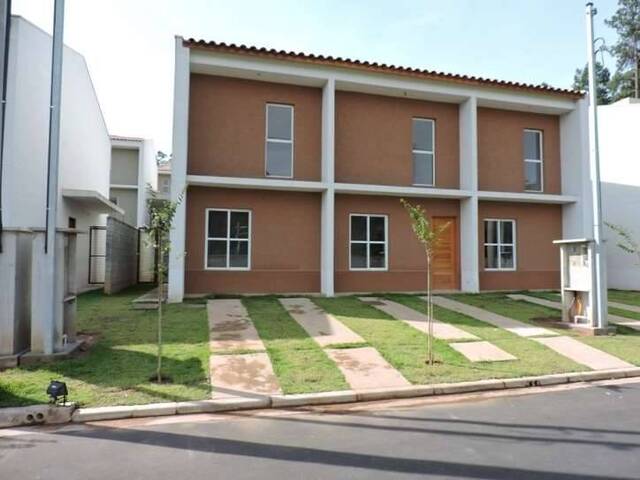 #F141 - Casa em Condomínio para Venda em Cotia - SP - 1